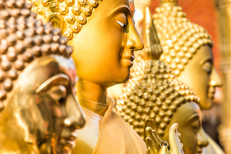 Boeddhabeelden in Wat Doi Suthep in Chiang Mai