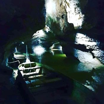 Bezoek de vele grotten