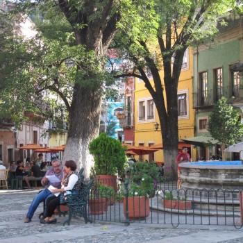 De sfeervolle Plaza de San Fernando