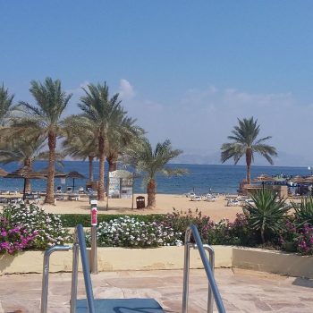 luxe en tropische stranden in aqaba