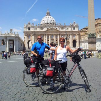Wat een bekroning op een mooie reis deze foto voor de Sint Pieter in Rome
