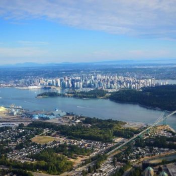 Vancouver met het waterzweefvliegtuig