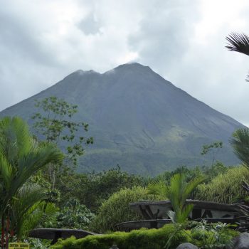 Uitzicht vanuit La Fortuna, de vulkaan Arenal