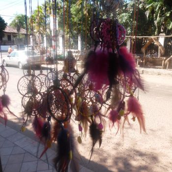 Aregua (een stadje met vele artisanale spulletjes zoals dromenvangers en beeldjes)