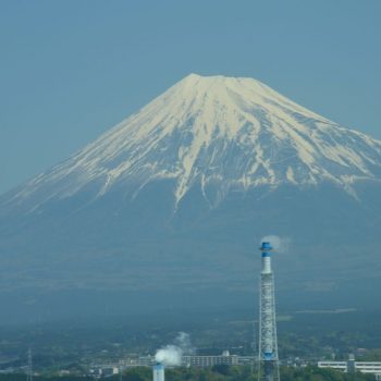 Mount Fuiji vanuit de trein