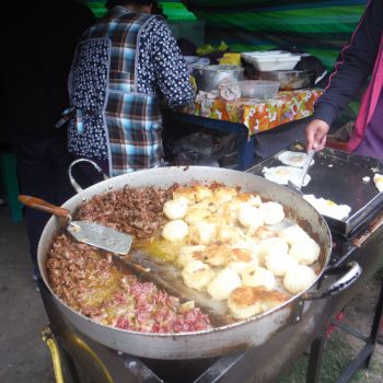 geweldige maaltijd op de markt van Otavalo