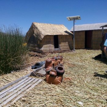 Uros eiland op het titicaca meer.