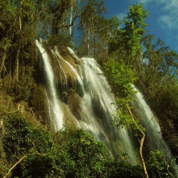 waterval in Topes De Collantes vlakbij Trinidad