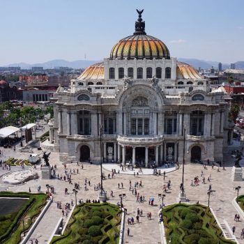 Mexico City - een drankje drinken met dit als uitzicht! Smaakte extra lekker!