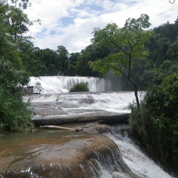 waterval aqua azul