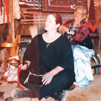 Traditionele haardracht door Suzie Yazzie
