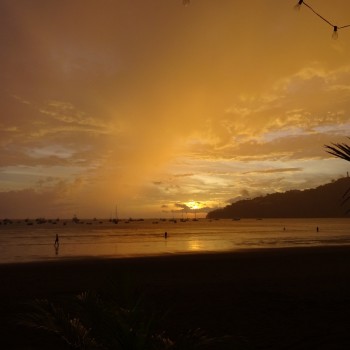 Prachtige zonsondergangen. Deze was in San Juan del Sur.