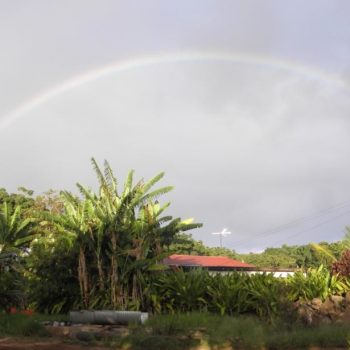 Regenboog Hanga Roa