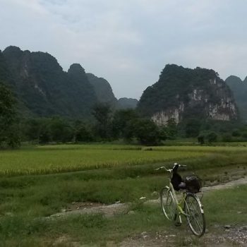 Fietsend door het karstgebergte