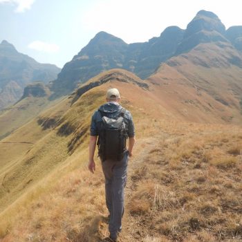 Wandelen naar Cathedral Peak