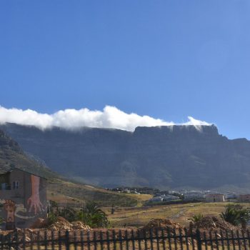 Tafelberg  fantastisch mooi zo net een tafelkleed erop
