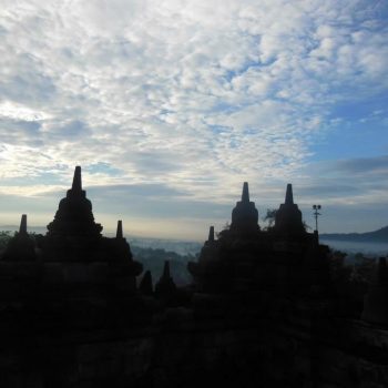 Cultuur op Java, met zonsopgang de Borobudur bezichtigd