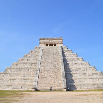 Chichen Itza, bezoek deze tempel 's ochtendsvroeg, zodat je voor de toeristenstroom al alles gezien hebt!