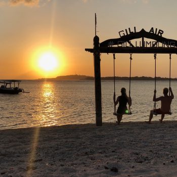 Zonsondergang op Gili Air, met uitzicht op Bali