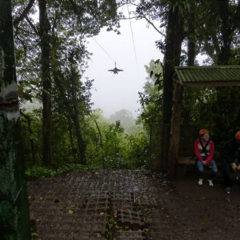 Ziplinnen nabij Arenal