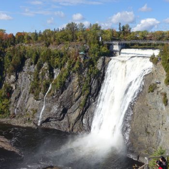 Waterval Montmorency in de buurt van de stad