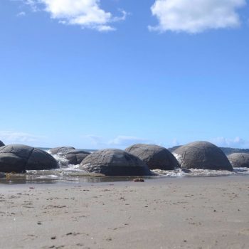 Moeraki boulders