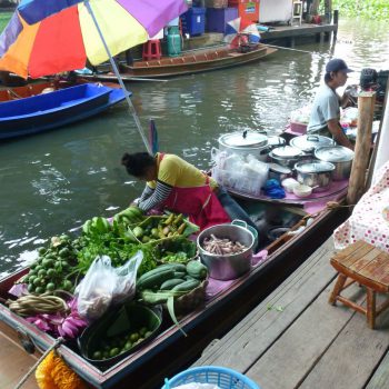 Bezoek aan de floating market
