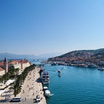 Trogir, uitzicht vanaf de toren van het "De Kamerlengo" kasteel