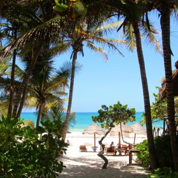 Paradijselijk strand in Tulum