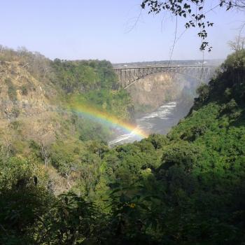 De brug tussen Zambia en Zimbabwe