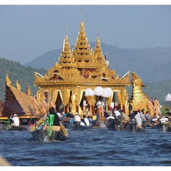 Festival op Lake Inle