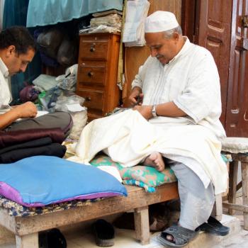Kleermaker in de medina van Fez