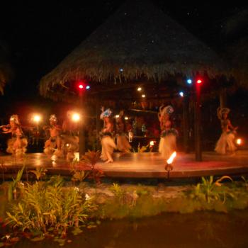Island Night bij Te Vara Nui