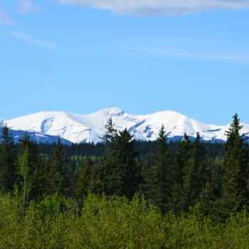 Rocky Mountains net buiten Calgary