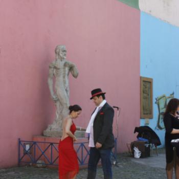 Tango dansen op straat in La Boca