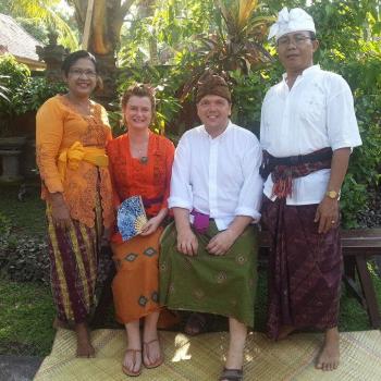 Balinese Ceremony samen met ouders van vriendin