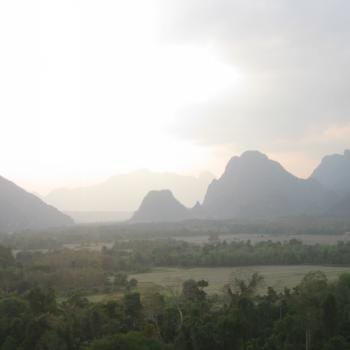 Vang Vieng vanuit de luchtballon