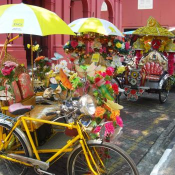 Versierde fietstaxi's in Melaka