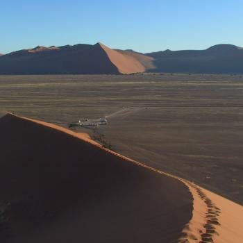Uitzicht vanaf 1 van de duinen van Sossusvlei