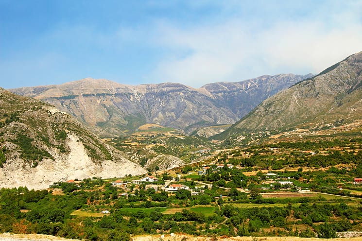 Loggara pass, Albanië
