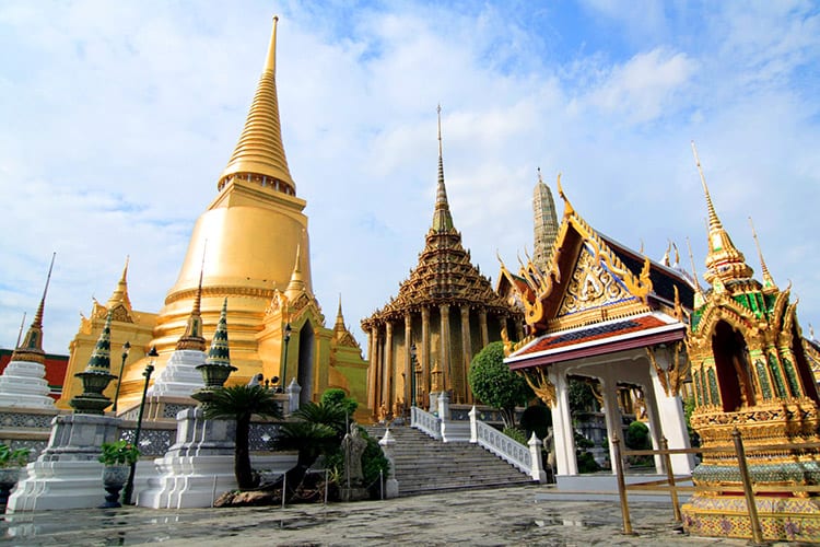 De rijk versierde Wat Phra Kaeo