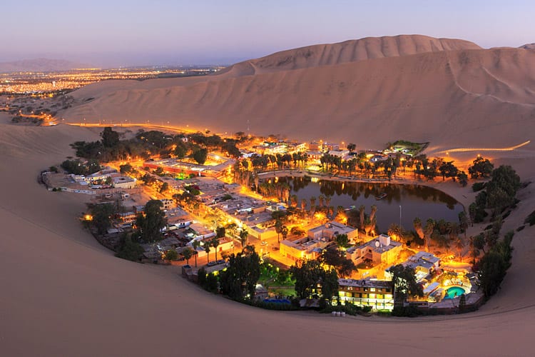 Huacachina in de avond
