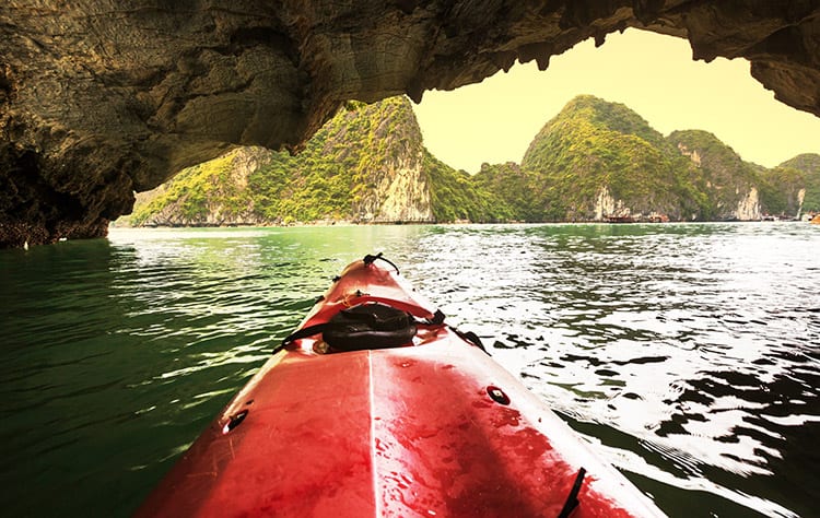 Kanoën in Halong Bay