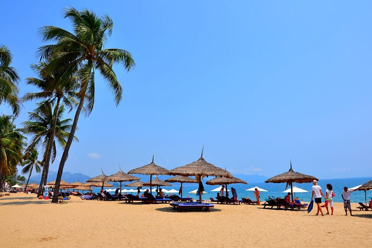 Het strand bij Nha Trang