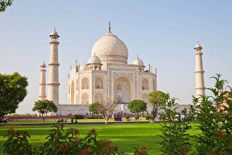 De Taj Mahal vanaf de zijkant