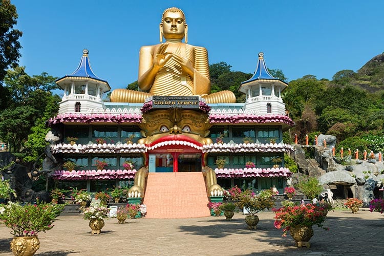 De gouden tempel in Dambulla