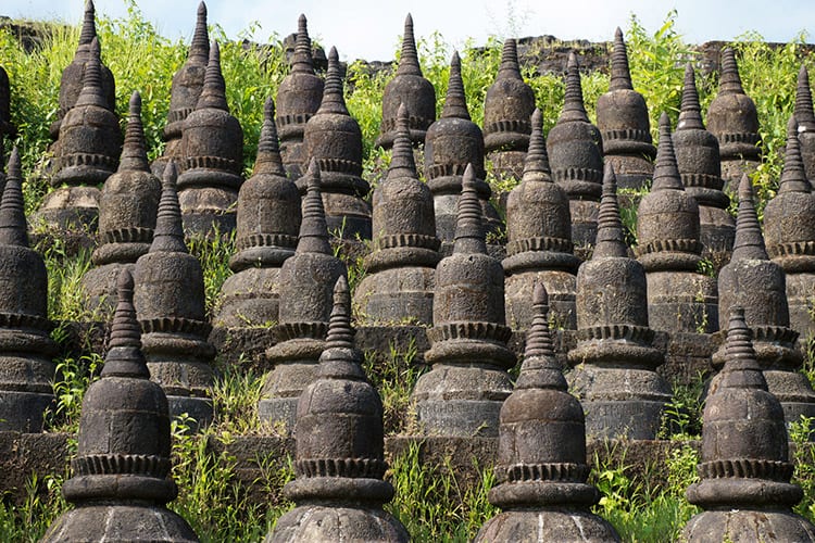 Koe-Thaung tempel