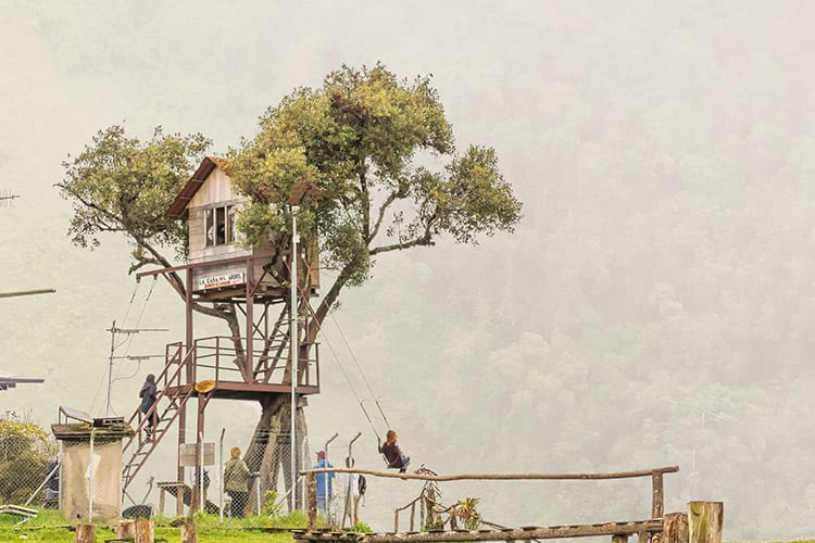 Casa del Arbol, Baños