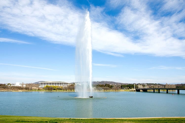 Captain Cook Memorial Jet, Canberra