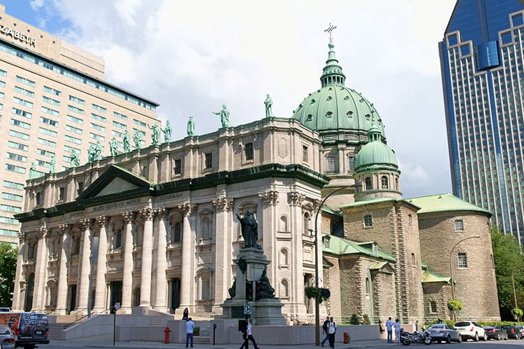 Basilique-Cathédrale Marie-Reine-du-Monde